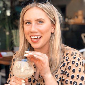 Meet your Posher, Ella